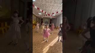 Танец "Модница" на 8  Марта