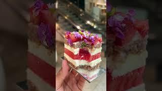 EATING THE MOST HYPED FOOD IN SYDNEY | VIRAL DESSERTS IN AUSTRALIA #shorts