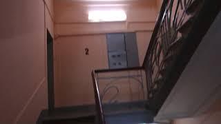 Необычный распашной Лифт ЩЛЗ @ Лялин пер., 11-13 с. 1