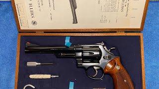 Smith & Wesson Model 29-2                           Dirty Harry 44 Magnum