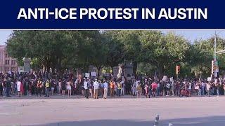Anti-ICE protest takes place in downtown Austin | FOX 7 Austin