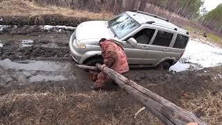 ПОЕХАЛИ НА РЫБАЛКУ И ЗАСТРЯЛИ! ДО ДЕРЕВНИ 100КМ!! ЧТО ДЕЛАТЬ!? Русская смекалка