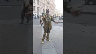 ПИТЕР ️ТАНЦОР МАЙКЛ ТАНЦУЕТ НА ДУМСКОЙ ️️️