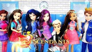 Doll Review: Disney Descendants Dolls