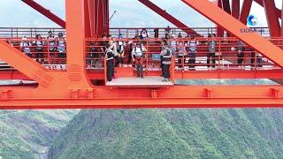 Extreme sports: Foreign athletes take the plunge from world's highest bridge