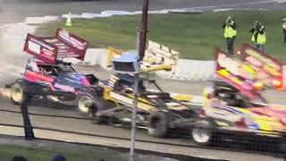 Last bend finish to the 2024 BriSCA F1 World Final: 84 and 515