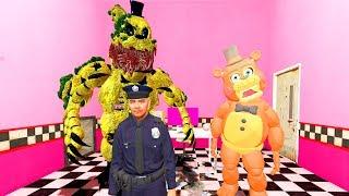 ANIMATRONICS SCARE THE SECURITY GUARD FNAF COOP Garry's Mod