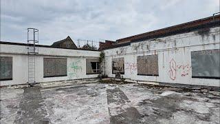 Exploring an abandoned Debenhams, what is left inside!!!!