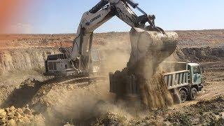 Liebherr 984C Excavator Loading Trucks With Two Passes