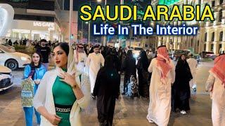 Saudi Arabia 2024 | 94 National Day At Riyadh | Life In the Interior of Saudi Arabia