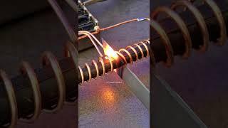 Reaction of a Ferrite rod in an Induction Heater