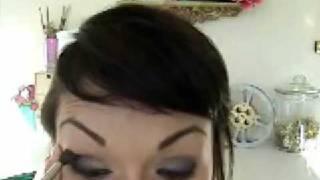 How To Do The Smokey Eye Look | Kandee Johnson