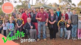 Vasili Visits Strathmore Community Garden | Full Episode | Vasilis Garden