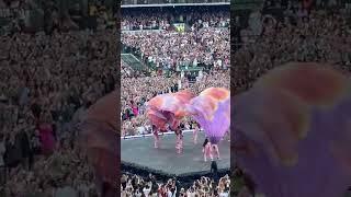 “Melbourne, this is officially the biggest show I’ve ever played… all 96,000 of you” - Taylor Swift