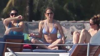 Jennifer Lopez Shows Off Her Bikini Body in Miami - Splash News | Splash News TV | Splash News TV