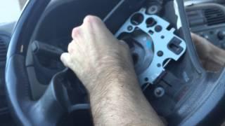 2003 Volvo S40 / V40 - Steering Wheel Replacement and/or Airbag Removal