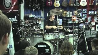 RAY LUZIER solo & Korn medley. Great sound and video!!