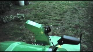 John Deere 1330SE snowblower