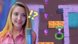 ДЕВУШКА В ПЕРВЫЙ РАЗ ИГРАЕТ В BRAWL STARS