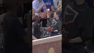This Young MLB Fan Made a Genius Move