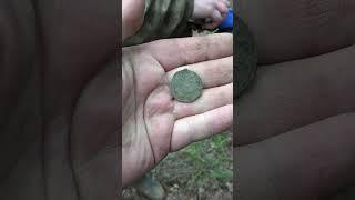 Нашли рассыпуху старинных монет #shorts #другаяжизнь #metaldetecting #старинныемонеты #находки