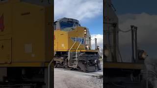 FAST UP Grain Shuttle BLASTS through the Crossing!!!