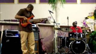 SHAKA PACE@THE ANDREW GOUCHE BASS CLINIC on 9.12.11