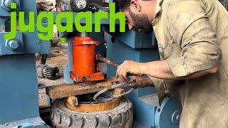 Forklift tire change #how to press Forklift Tire #solid tire change