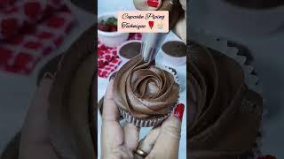 Chocolate Cupcake Piping Technique | Decorating Ideas | Rosette Cupcake Swirl Tutorial #shorts