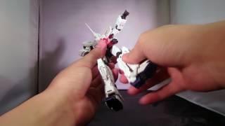 RG Unicorn Gundam Review PT 1 - Unicorn Mode