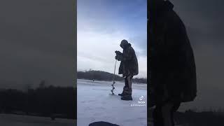 Вся правда о рыбалке))) #fishingvideo #fishing #рыбалка #ловимрыбу #рыбалкаскомфортом