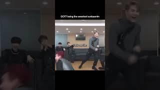 A group that’s never afraid to share the spotlight  #got7