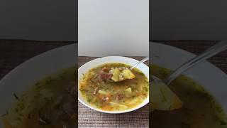 Рассольник с перловкой и солёными огурцами