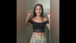 Experimentando roupas da minha irmã 