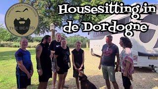 #34 Bijzondere afspraak voor HOUSESITTING IN DE DORDOGNE | EK2024 in de camper | WONEN IN DE CAMPER