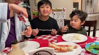 JDMAN Kids eating King Crab Legs from Costco