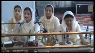 Vidya Vichaari Tan Parupkaari - Gurbani Recital by Gurmat Coll. Students at 17th Ses. Inauguration.