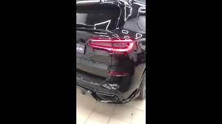 Новый BMW X5m с двойной тонировкой передних стекол