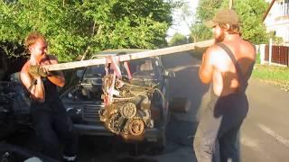 Как снимать двигатель голыми руками // Russians pull the engine with their bare hands