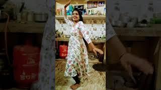 kamar kare lach lach #dance #bhojpuri #song #shortvideo #nainaverma