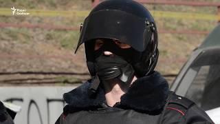 ОМОН пытался разогнать протестный лагерь в Москве
