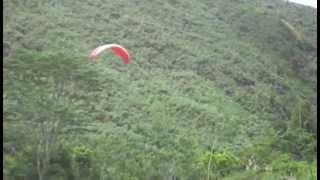 Places of Interest Video in Sabah Malaysia Paragliding  at lohan Ranau.mpg