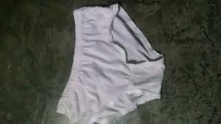 Celana dalam bekas pakai smp kelas tuju |reviewnya hanya beberapa menit ya