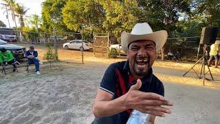 SORPRENDE EL TARÁNTULA DE LA SIERRA CANTANDO EN EL FESTIVAL DEL QUESO EN SANALONA