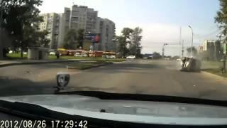 NEW shocking fast car and pole accident in Russia!Honda HR V crash!ДТП аварии