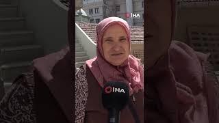 İlginç mimari cami minaresi ile bina iç içe