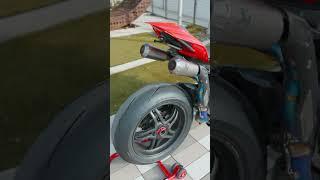 INCREDIBLE! DUCATI PANIGALE V4R