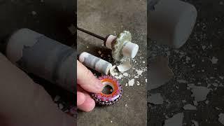 Removing big disk beads off a mandrel #lampworkbeads #glass #beadmaking