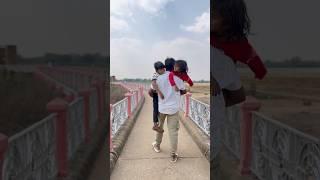 Chale the Pahad chadh ne