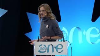 Philanthropy for a mobile, digital age | Natalia Vodianova